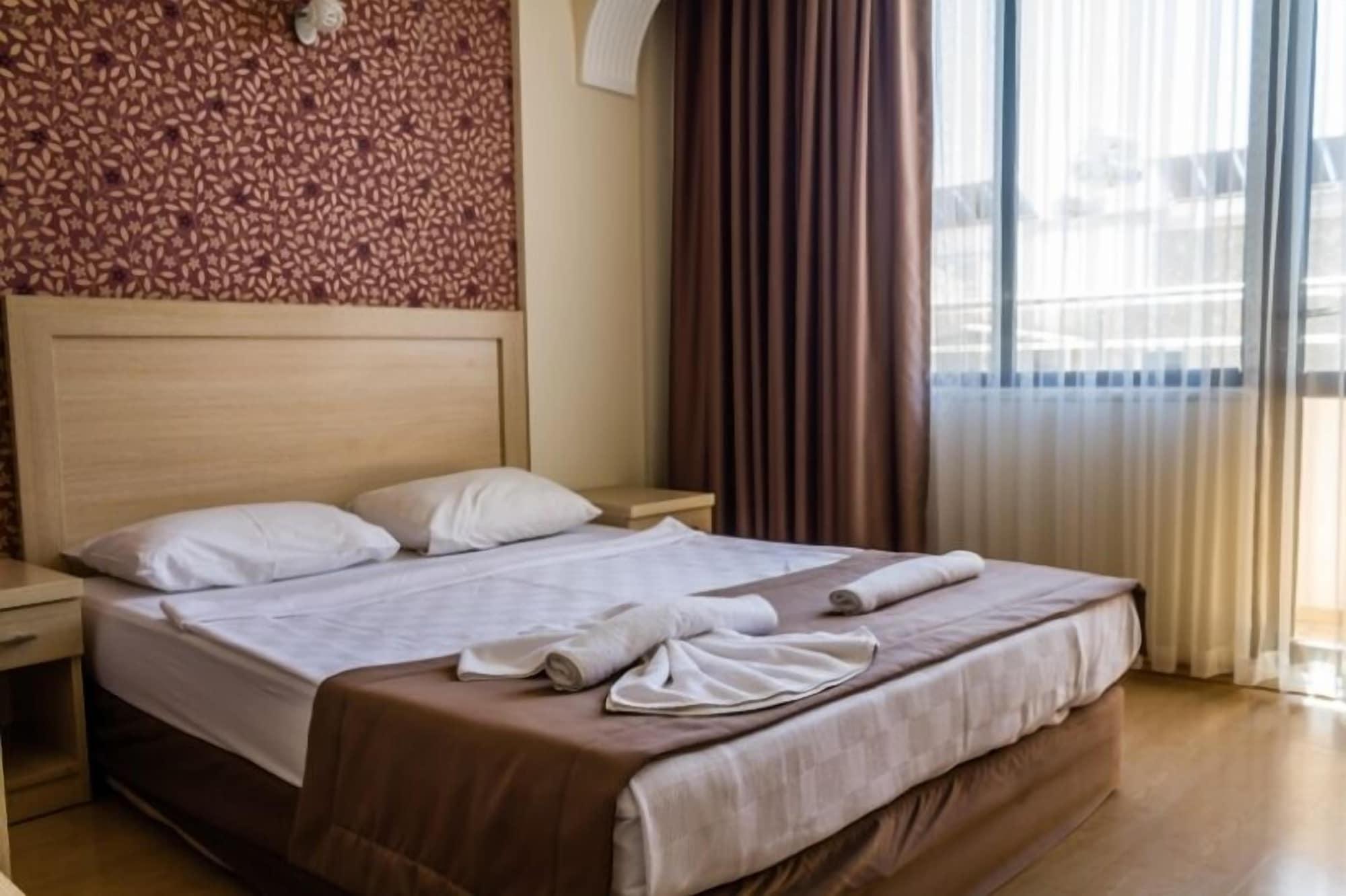 Letoon Hotel Алтинкум Экстерьер фото